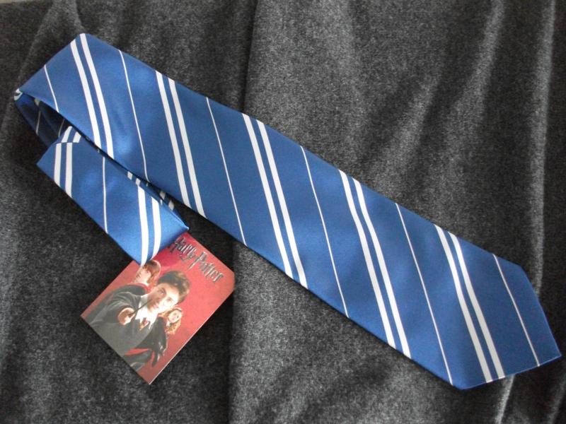 OFFICIAL WARNER BROS. HARRY POTTER RAVENCLAW HOUSE TIE 